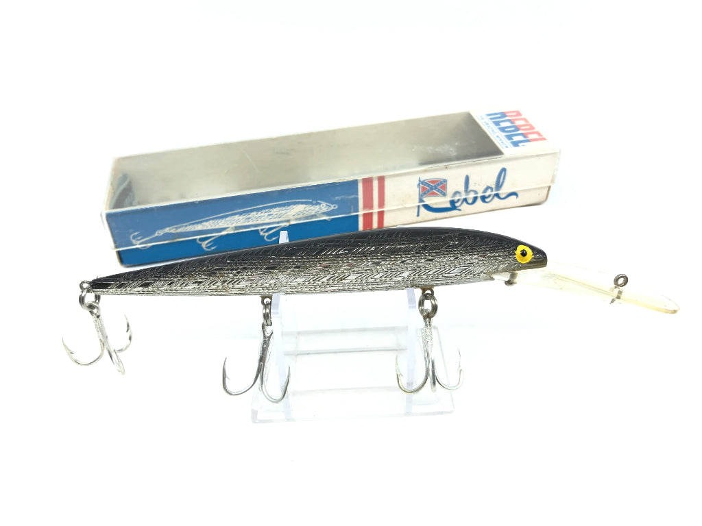 Rebel Vintage Minnow Model DR 2301 SW Silver Color with Box – My