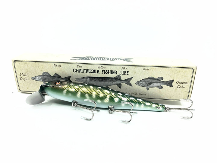 Solid Body Chautauqua 8" Minnow Shallow Diver, Northern Pike Color