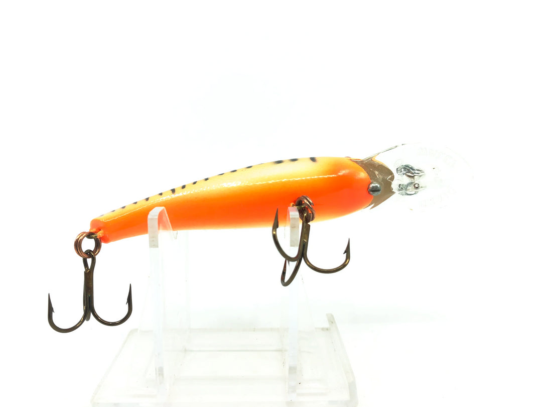 Cotton Cordell Wally Diver Shallow, Orange Tiger Color