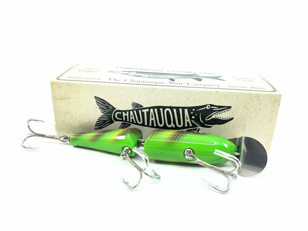 Chautauqua Shallow Diving Jointed Creek Chub, Green Bar Perch Color