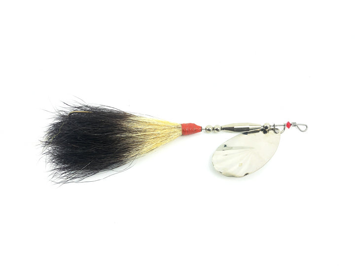 Musky Bucktail Spinner, Silver Blade/Black & White Tail Color