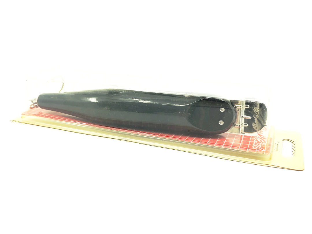 Creek Chub Wooden Giant Straight Pikie 6800, Black Back Purple Color, New on Card Old Stock