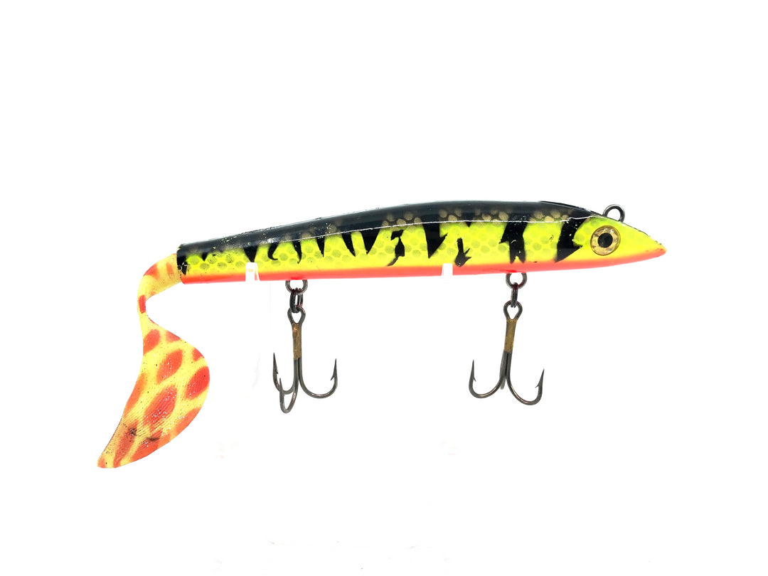 Musky Mania Squirrely Burt, Chartreuse Perch Color