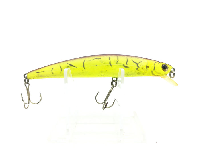 Bass Pro XPS Floating Minnow, Chartreuse/Purple Color