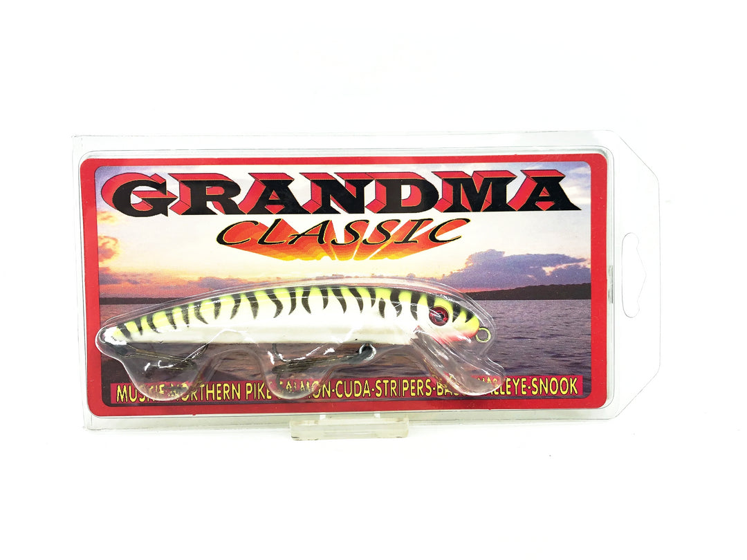 Grandma Classic 4 1/2", #45 Chartreuse Tiger Color on Card