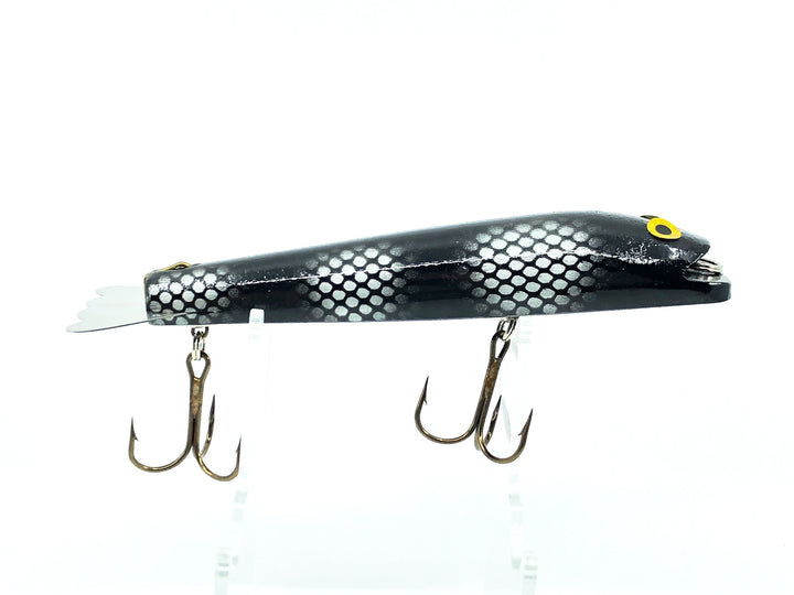 Bobbie 6 1/2" Jerk Bait, Black Chub Color