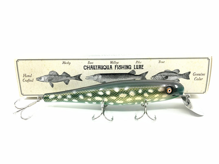 Solid Body Chautauqua 8" Minnow Deep Diver, Northern Pike Color