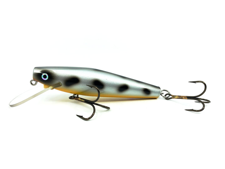 Wiley 6 1/2" Straight Deep Diver, Silver Coachdog Color