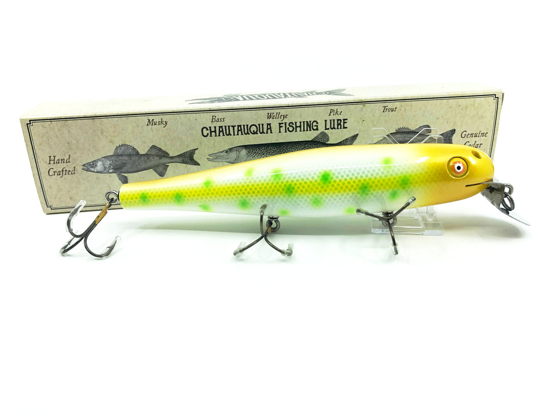 Solid Body Chautauqua 8" Minnow Musky Lure Sour Shad Color