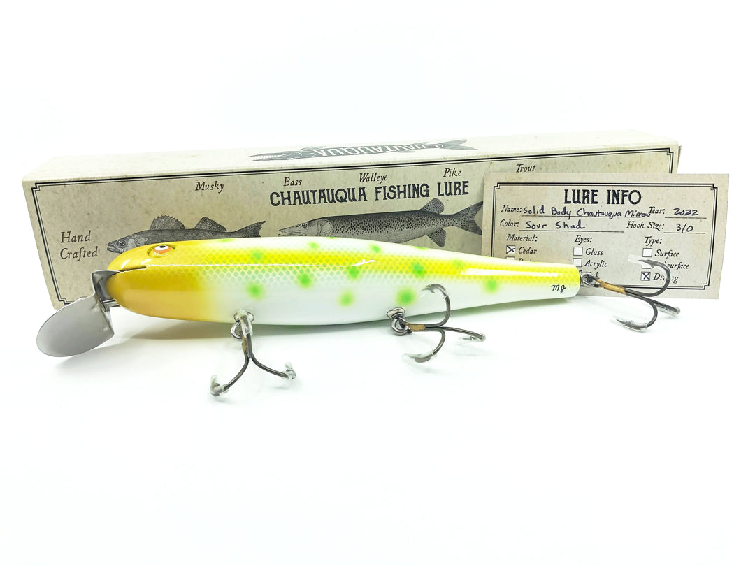 Solid Body Chautauqua 8" Minnow Musky Lure Sour Shad Color