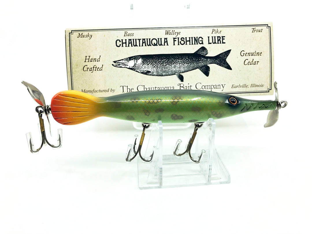 Chautauqua Classic Gar with Tail in Spotted Gar Color