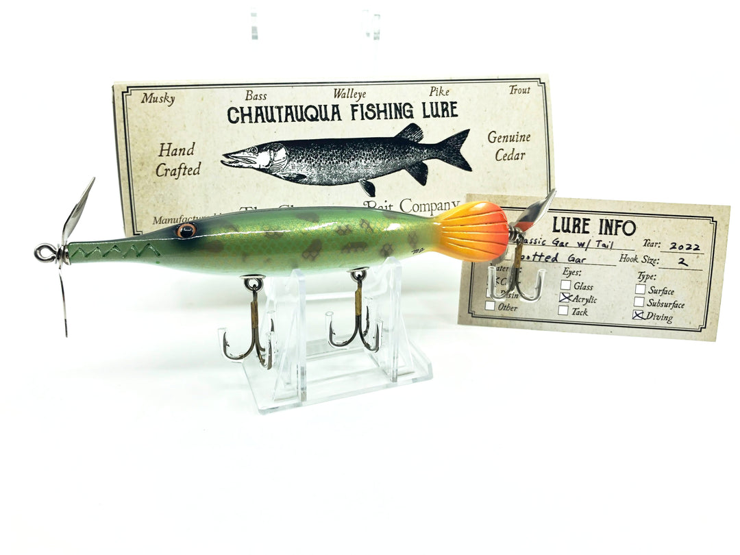 Chautauqua Classic Gar with Tail in Spotted Gar Color