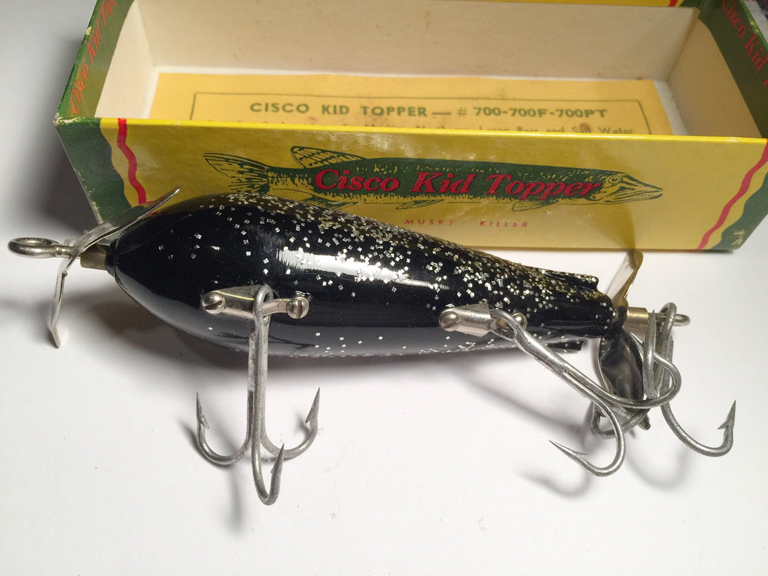 Cisco Kid Topper 1 oz. Musky Killer Black with Silver Glitter #705