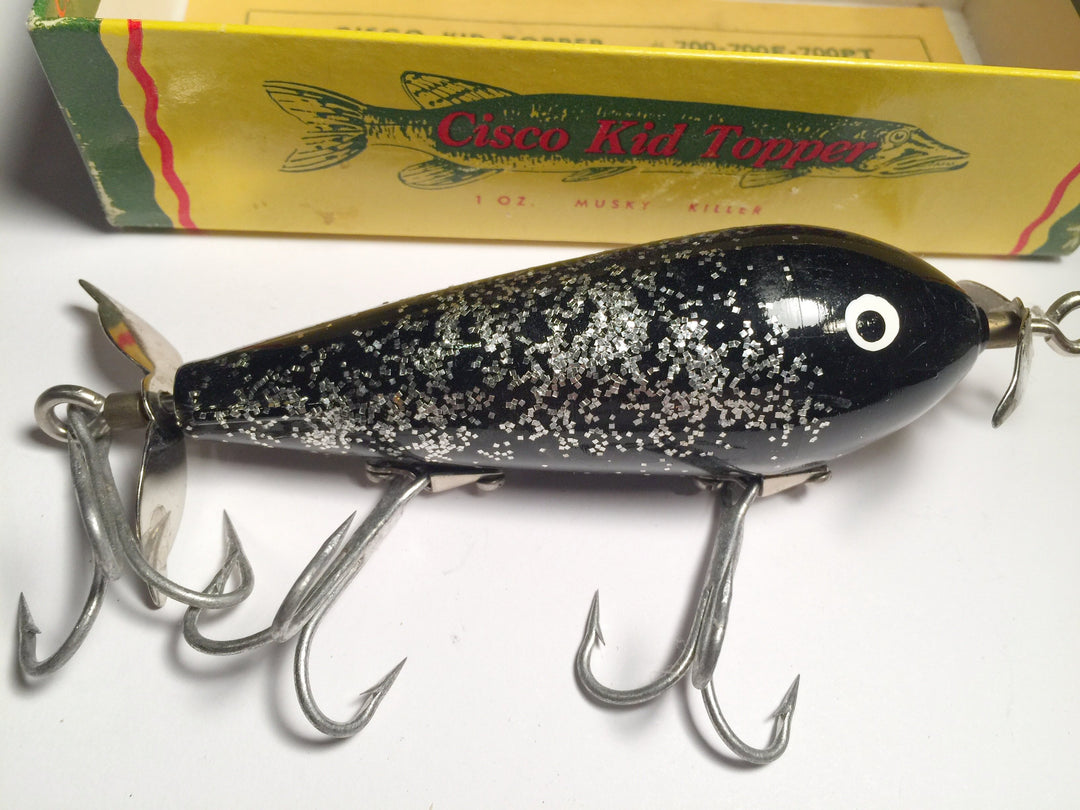 Cisco Kid Topper 1 oz. Musky Killer Black with Silver Glitter #705