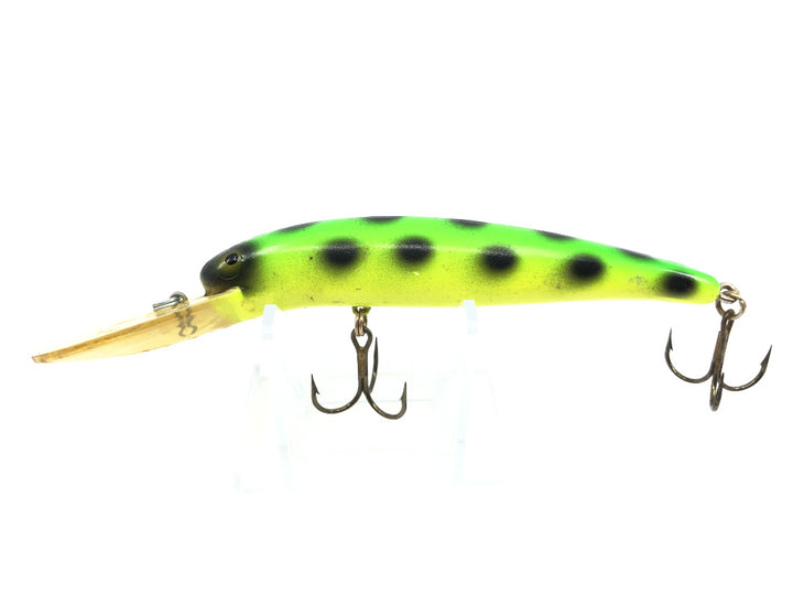 Bomber Long A 25A Green with Black Dots Color Screwtail