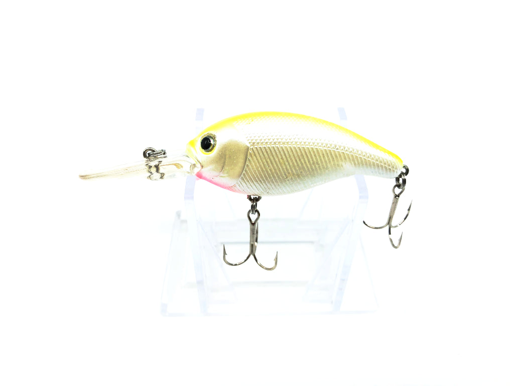 White with Yellow Back Crankbait Nice Lure