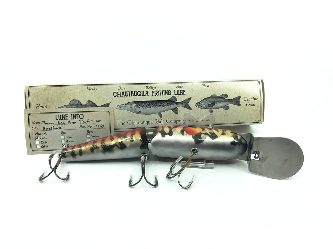 Chautauqua Magnum Deep Diver Musky Pikie in Bloodback Color