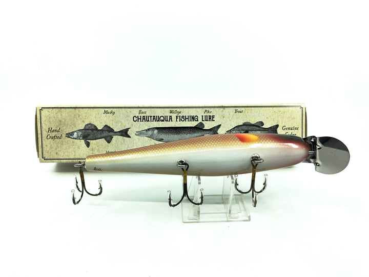 Chautauqua 8" Minnow Musky Ruby Chub Color