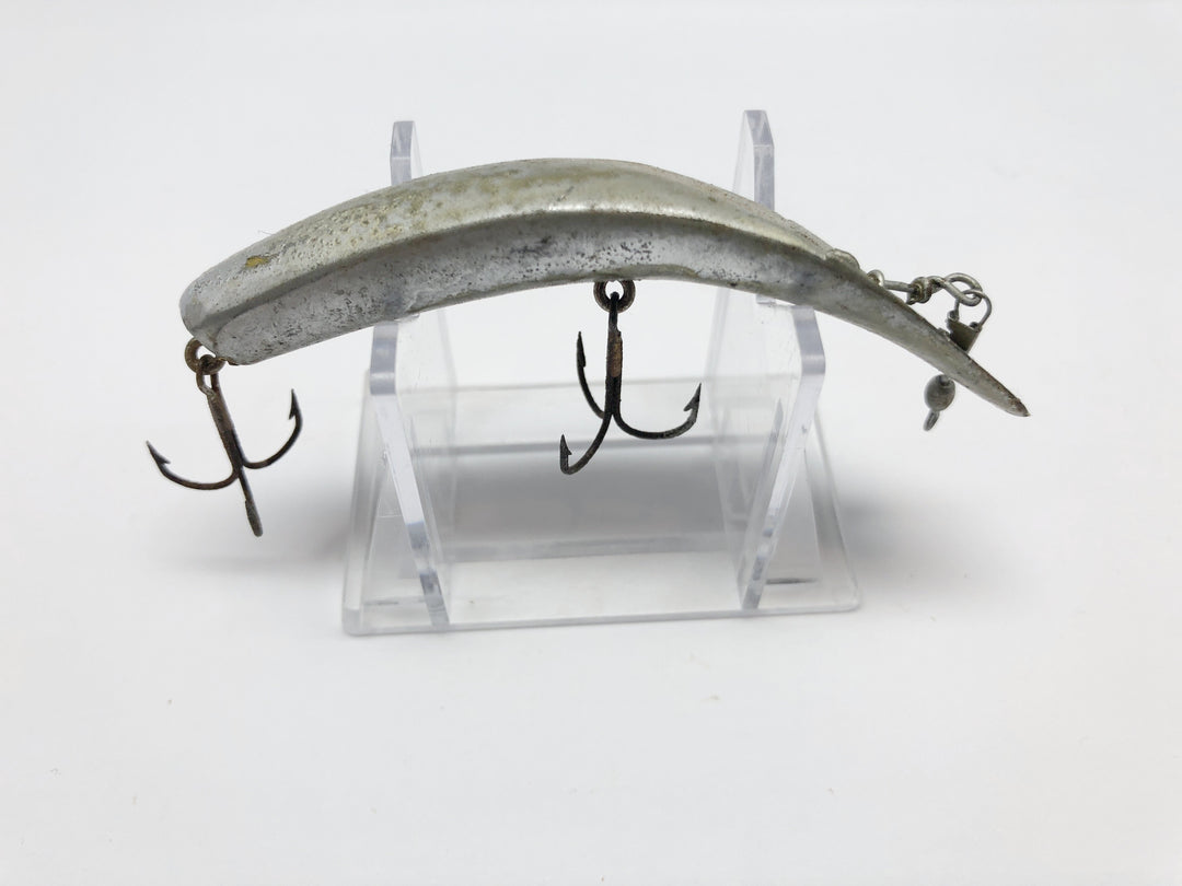 Gray Silver Flatfish Type Lure